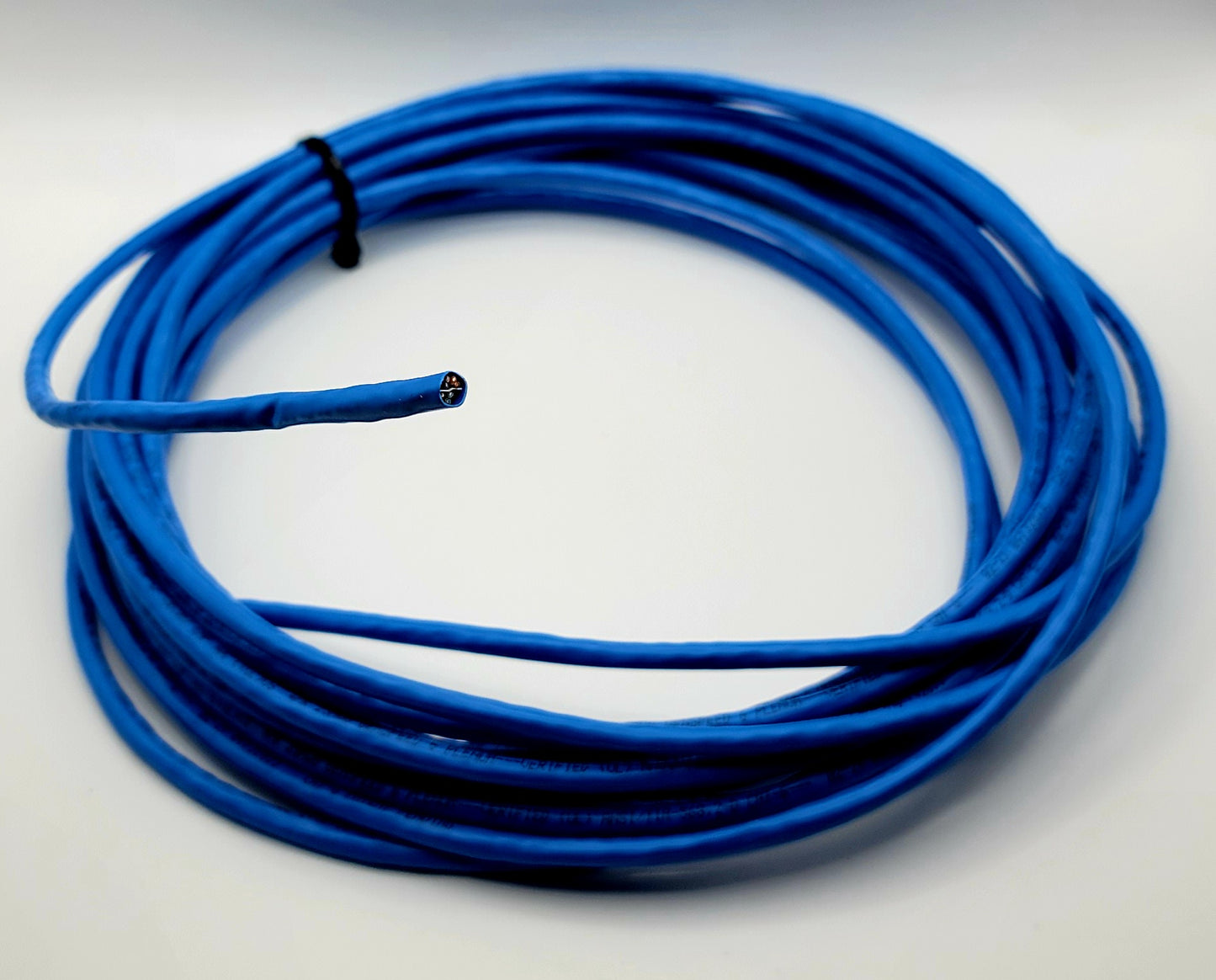 Totality Depot Bulk CAT6 Cable Indoor/Outdoor Solid Copper Ethernet Lan CCTV 10/100/1000mb CMP 225ft 68m Blue
