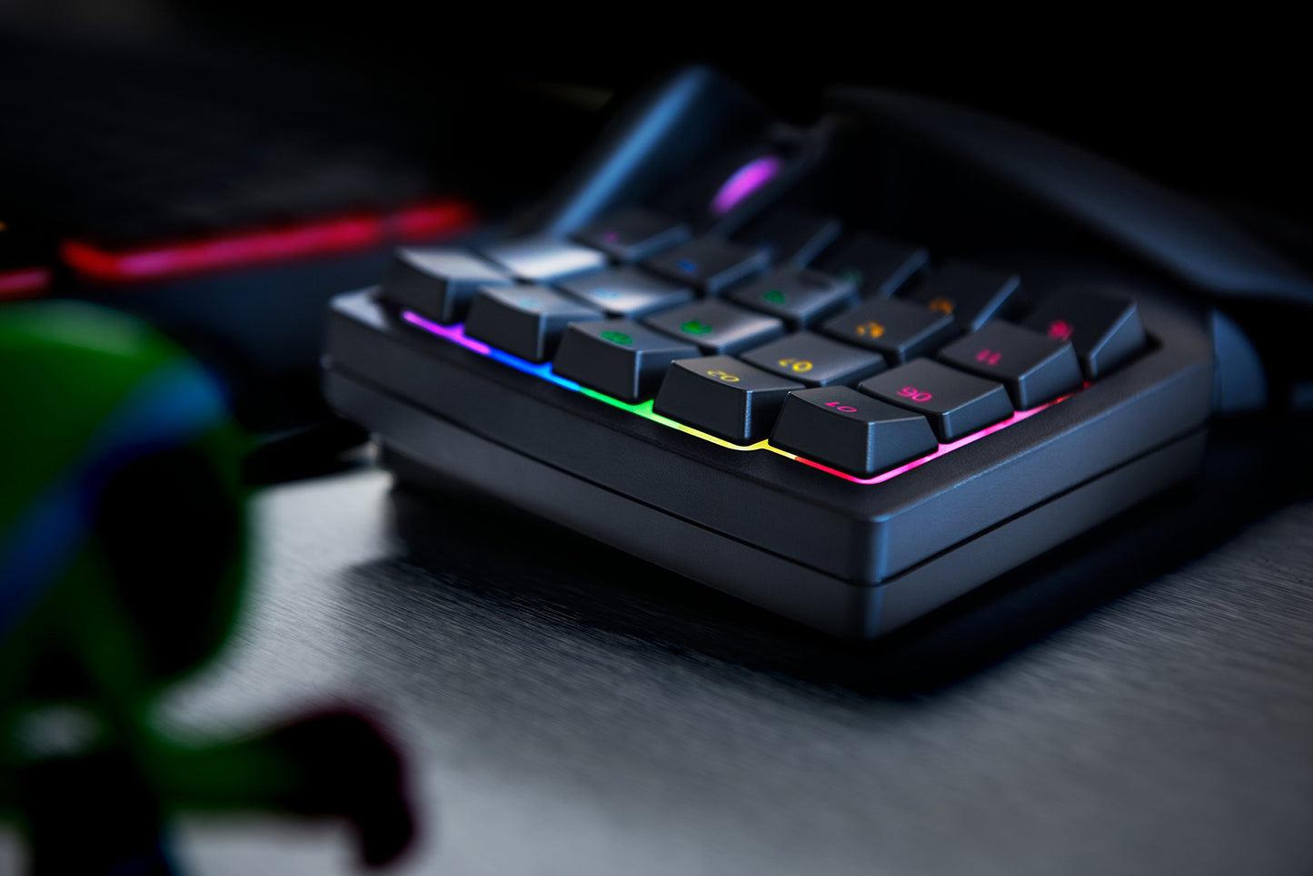 Razer Tartarus Pro Gaming Keypad: Analog-Optical Key Switches - 32 Programmable Keys - Customizable Chroma RGB Lighting - Programmable Macros - Variable Key Press Pressure Sensitivity - Classic Black